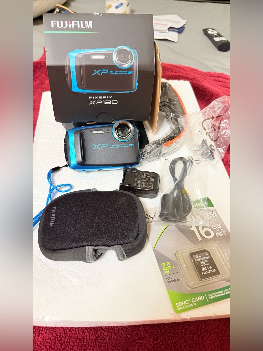 Fujifilm FinePix XP120 Blue and Black Waterproof Camera Bundle